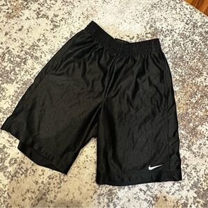 VTG Nike Razzle Dazzle Basketball Shorts-Medium